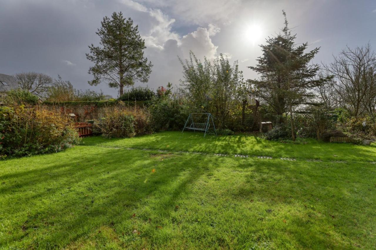 Maison Spacieuse Avec Jardin Pres De Le Bouffay Commes Dış mekan fotoğraf